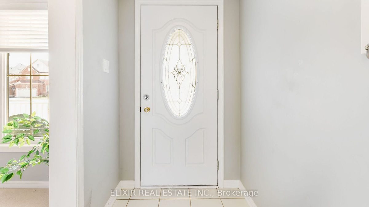1029 Farmstead Dr — photo 7 of 33