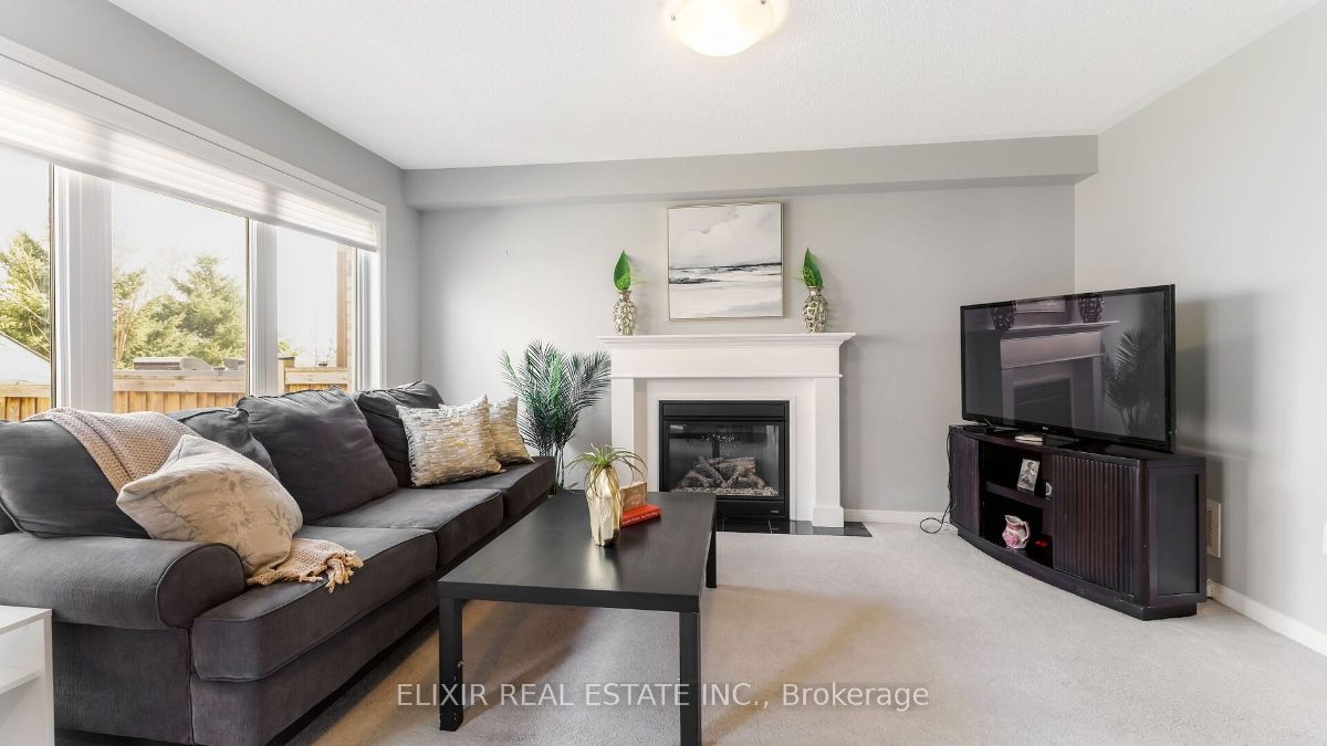 1029 Farmstead Dr — photo 13 of 33