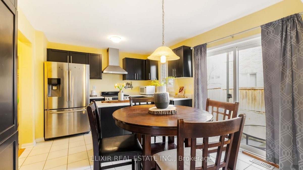 1029 Farmstead Dr — photo 14 of 33
