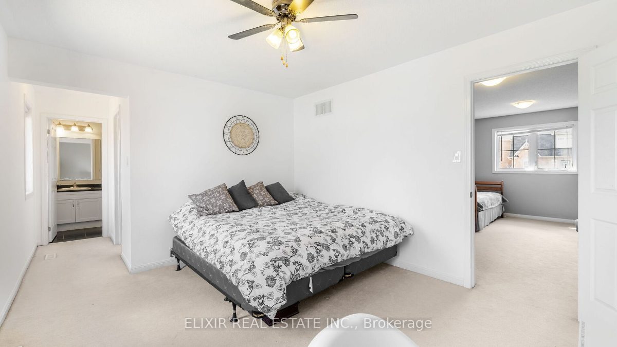 1029 Farmstead Dr — photo 20 of 33