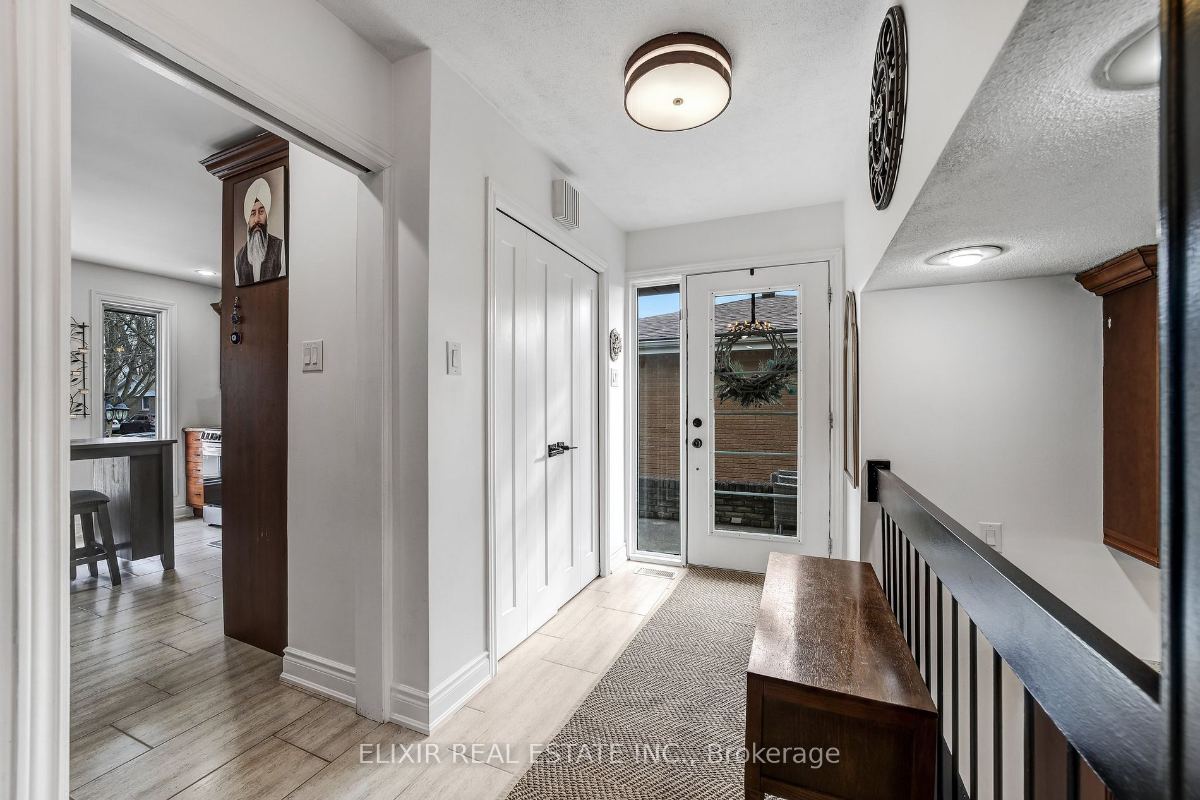 53 Winding Way — photo 4 of 38