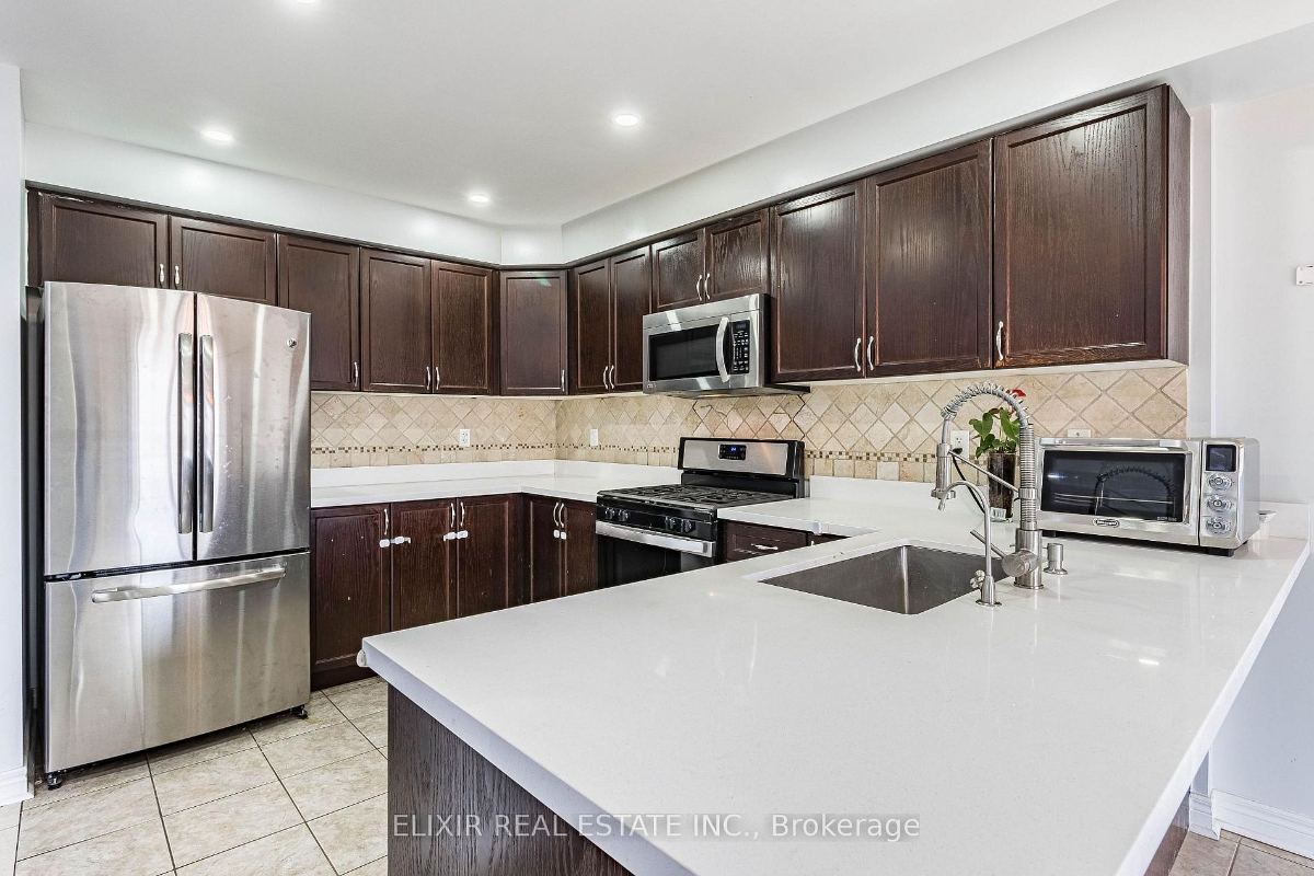 61 Bushmill Circ — photo 9 of 25