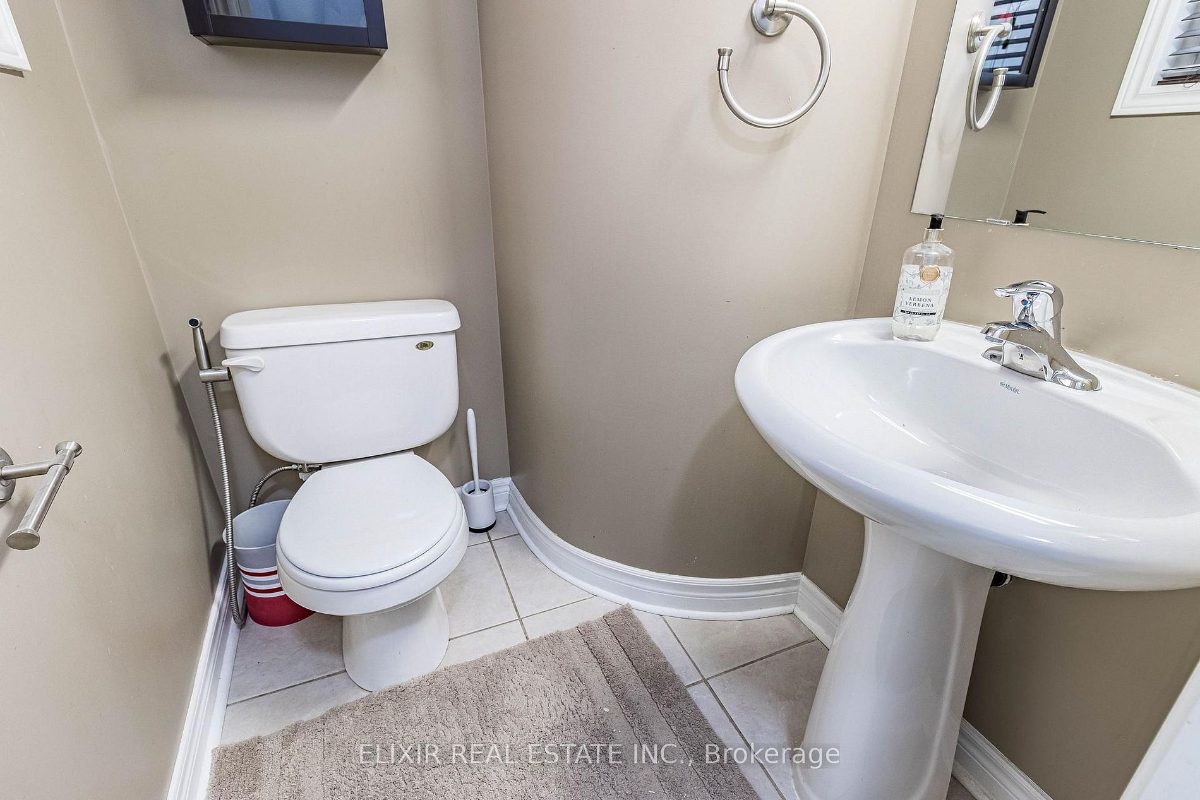 61 Bushmill Circ — photo 13 of 25